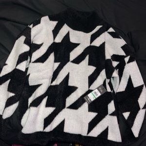 Karl lagerfeld sweater
